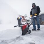 Toro 60V Max 21-inch Power Clear e21 Electric Cordless Snow Blower - Image 3