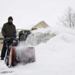 Toro 24 in. (61 cm) SnowMaster 60V Snow Blower with 10Ah Battery and Charger - Image 7