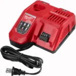 Milwaukee M18 FUEL Chainsaw Kit - Image 3